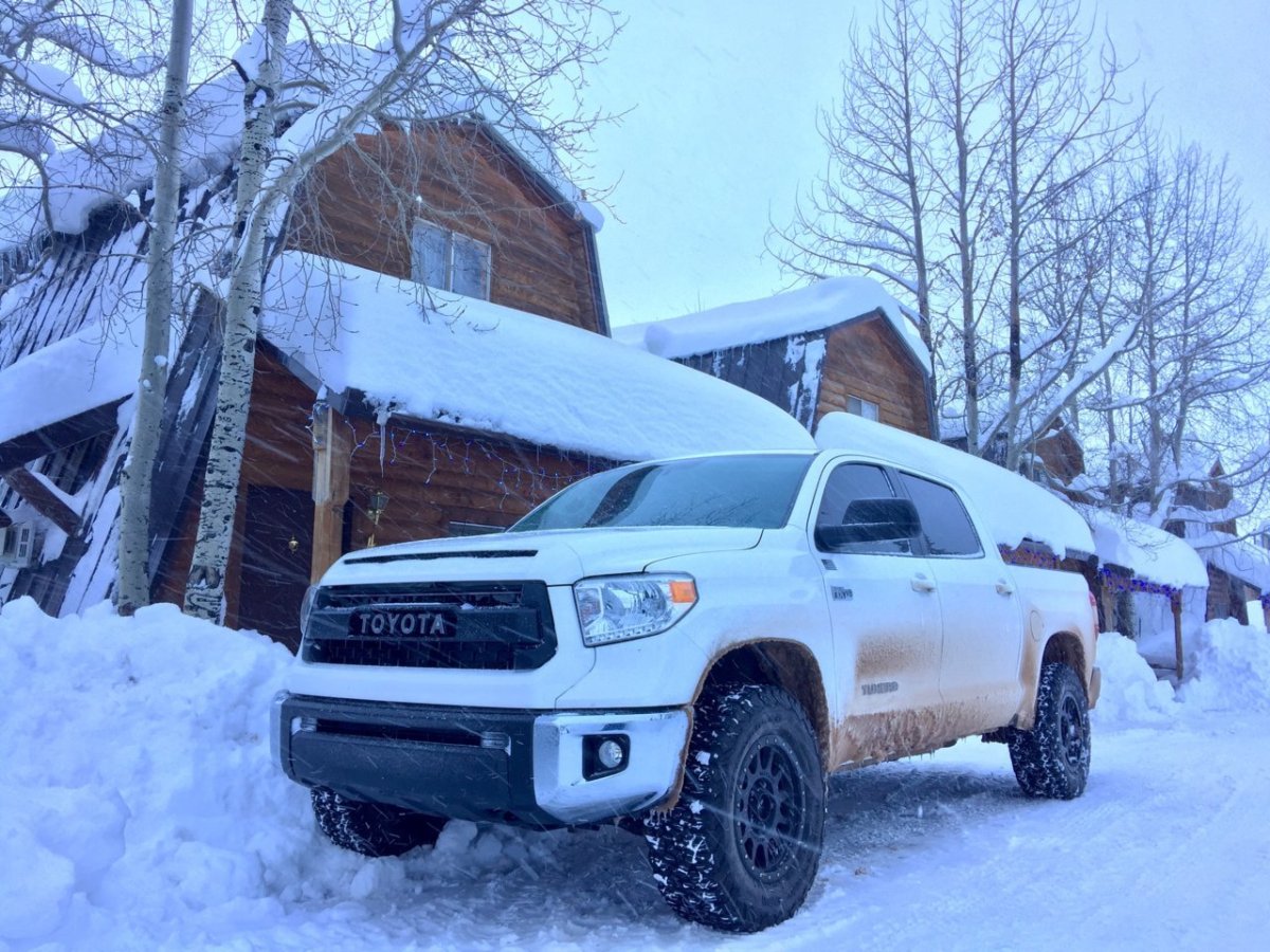 Toyota Tundra Snow