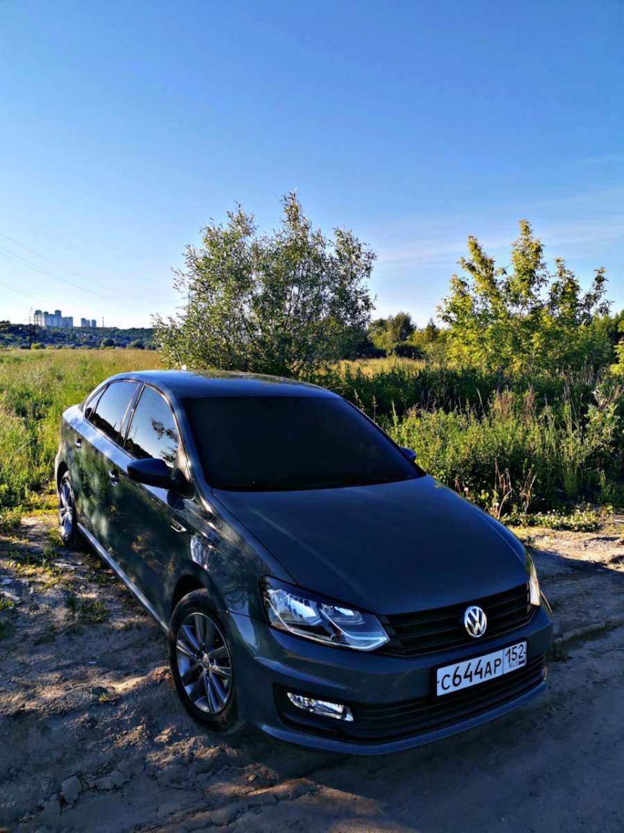 Volkswagen Polo sedan