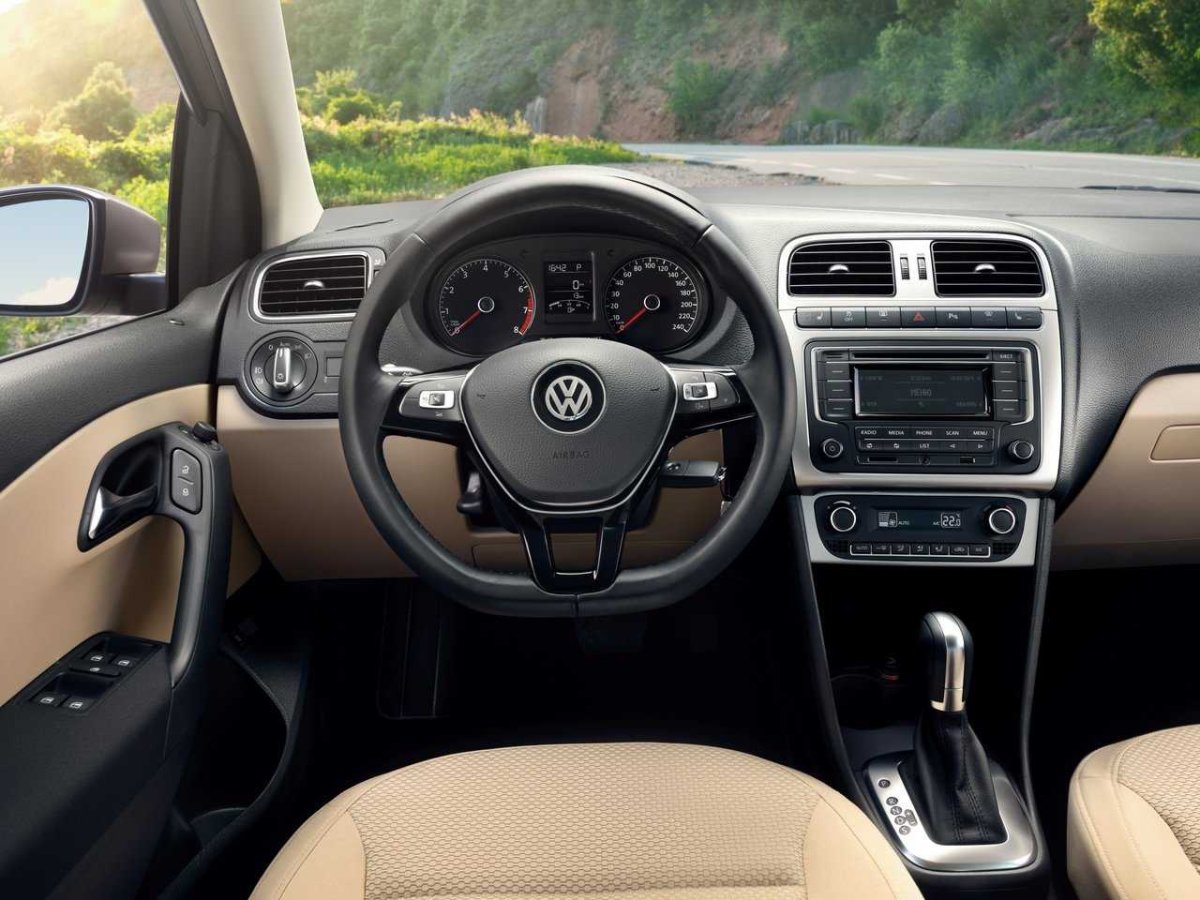 Volkswagen Polo sedan 2015