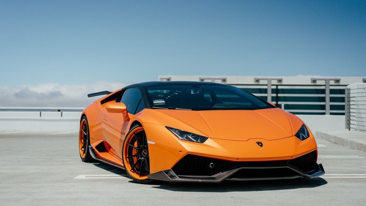 Lamborghini Huracan оранжевая