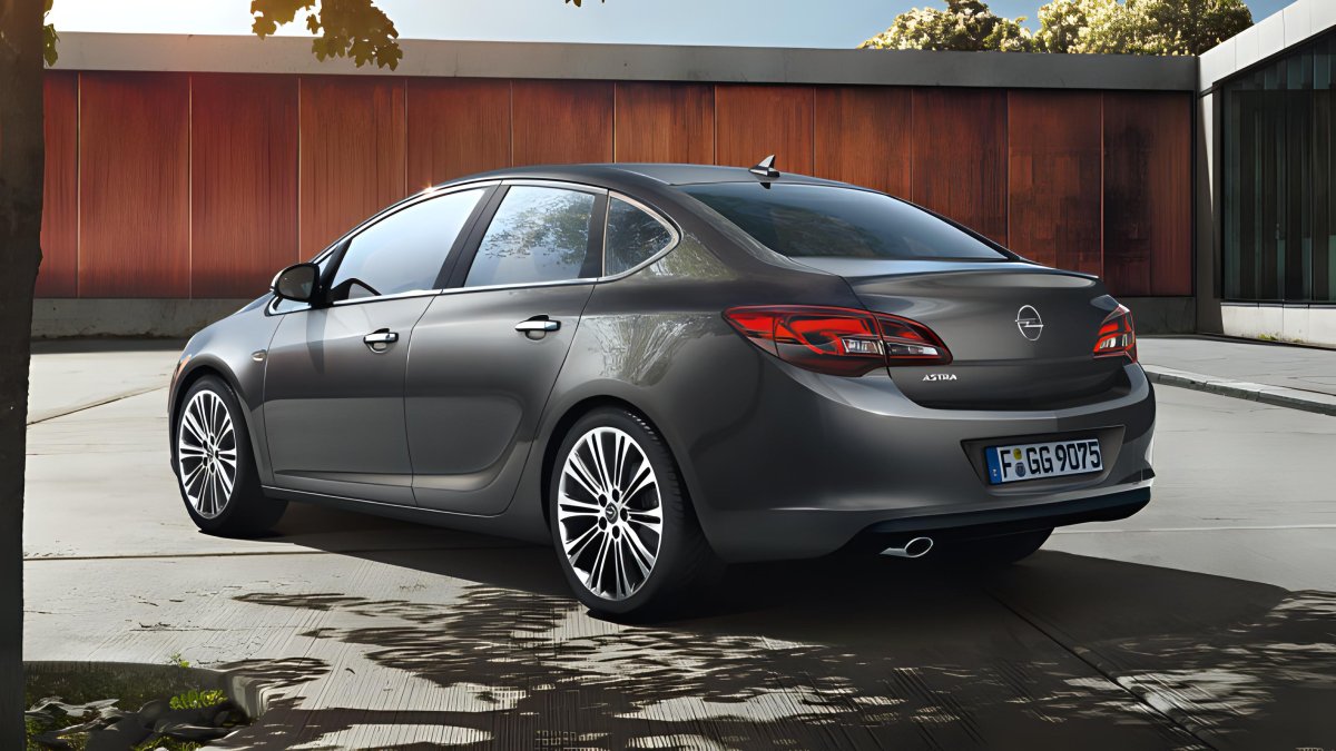 Opel Astra j sedan