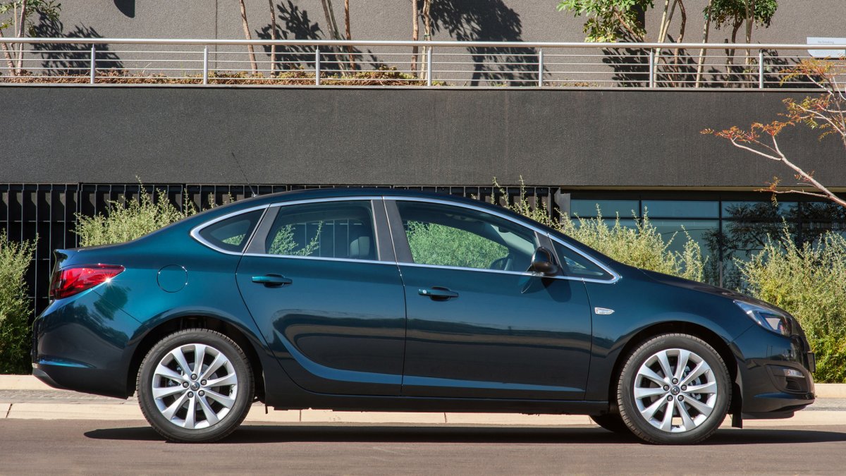 Opel Astra 2013