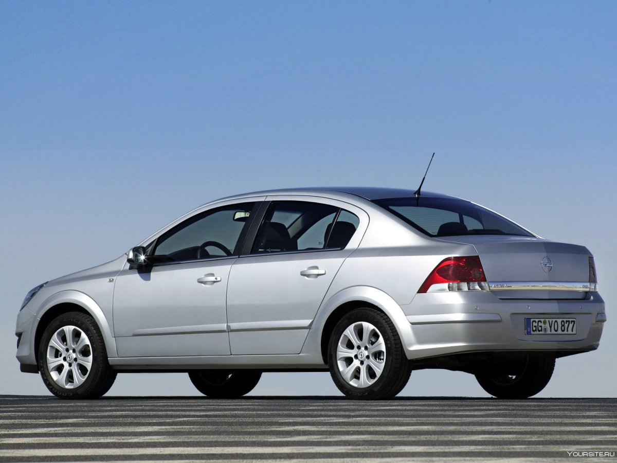 Opel Astra 2005 седан