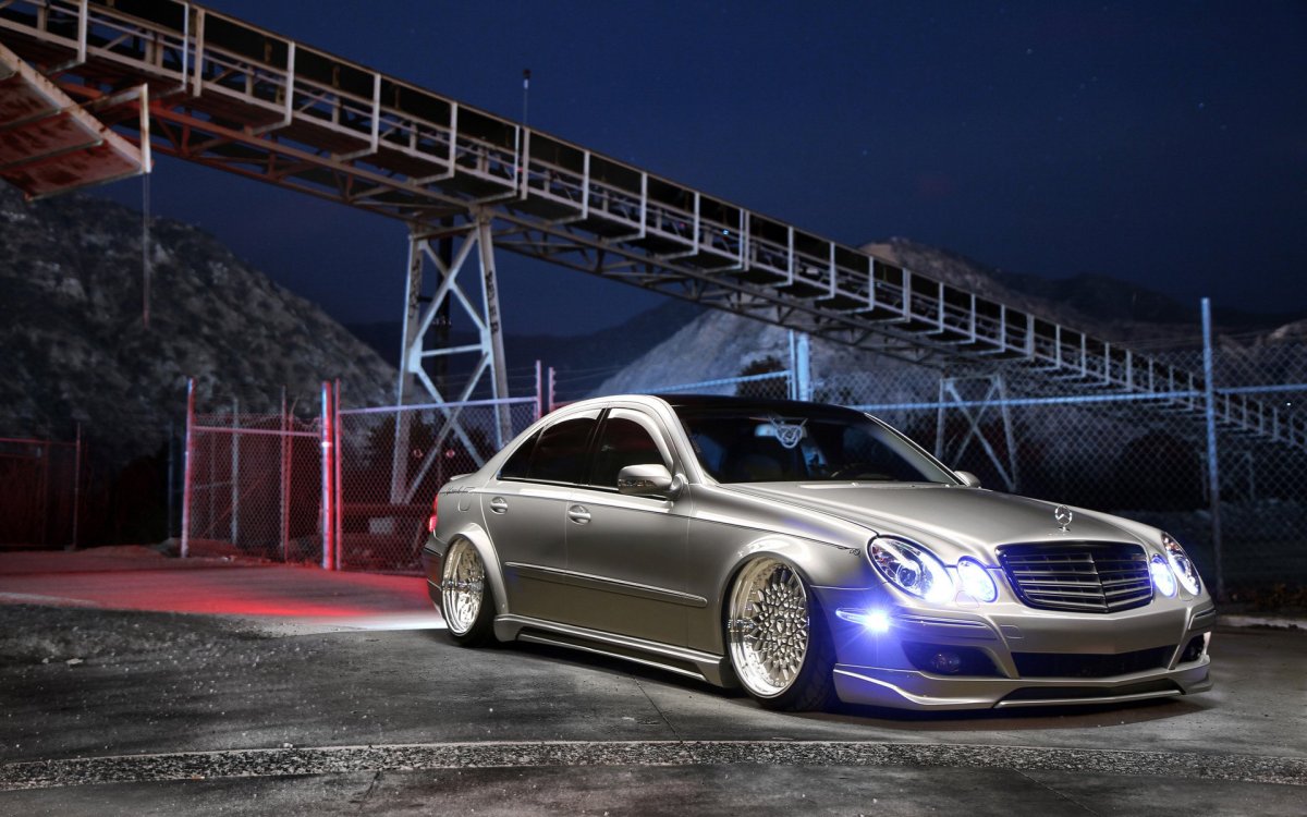 Mercedes w211 stance