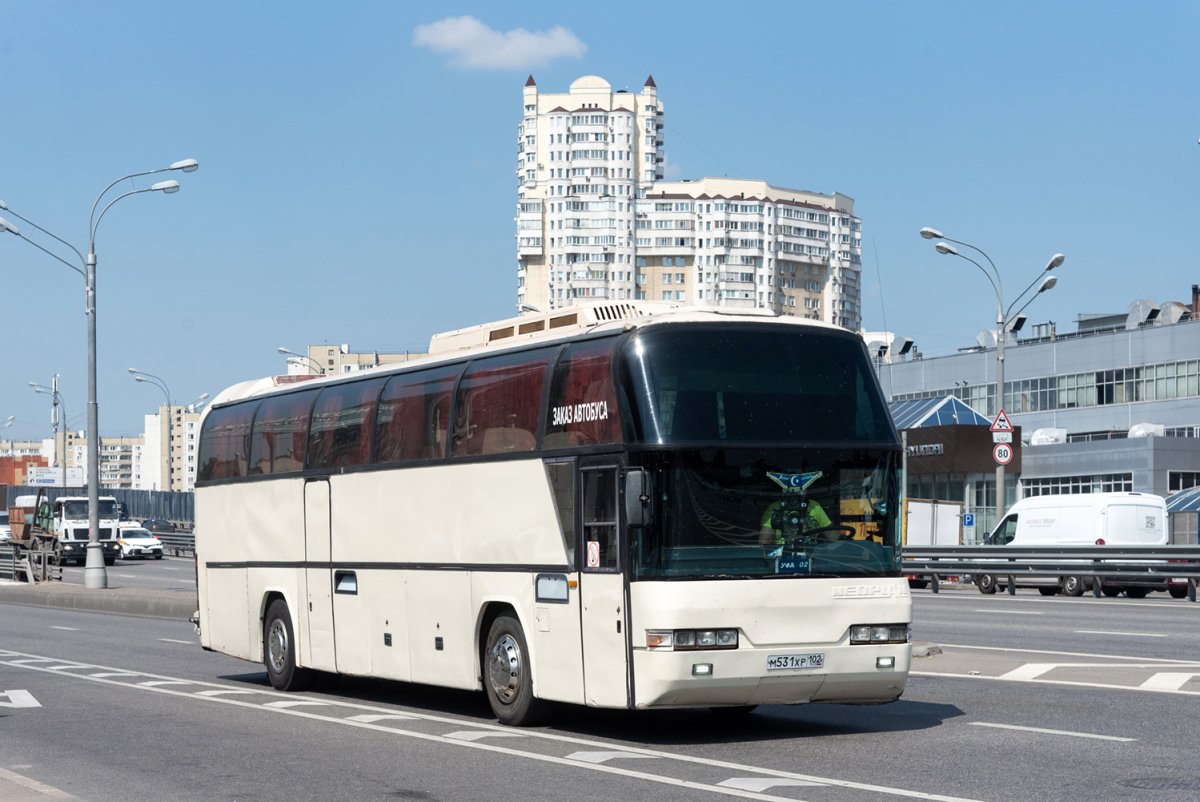 Neoplan v40 автобус