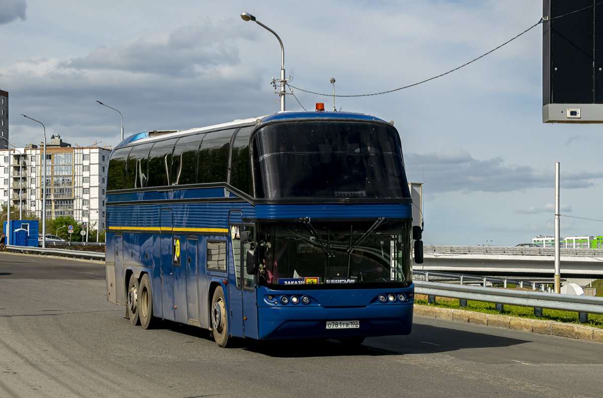 Автобус Неоплан