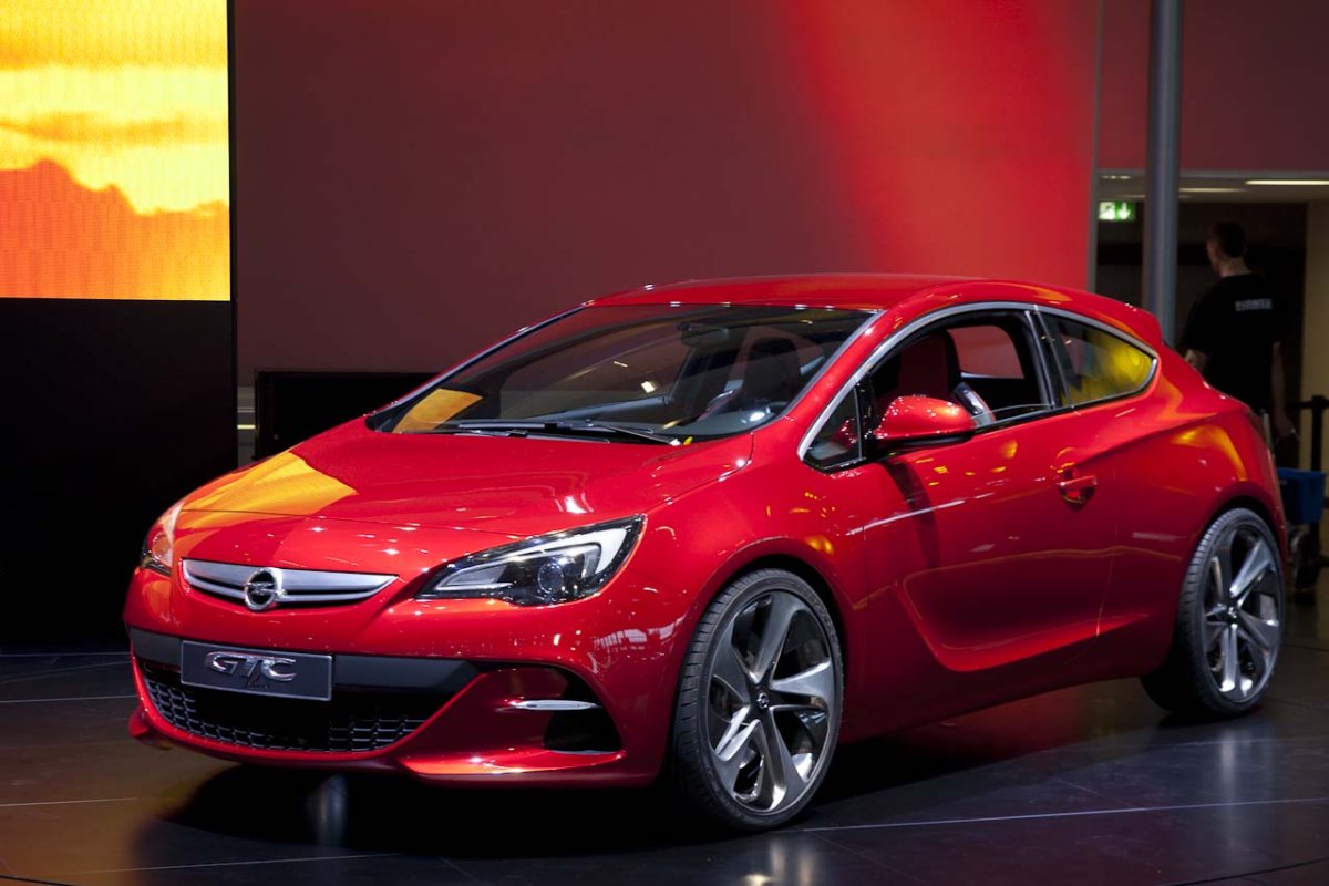 Opel GTC 2012