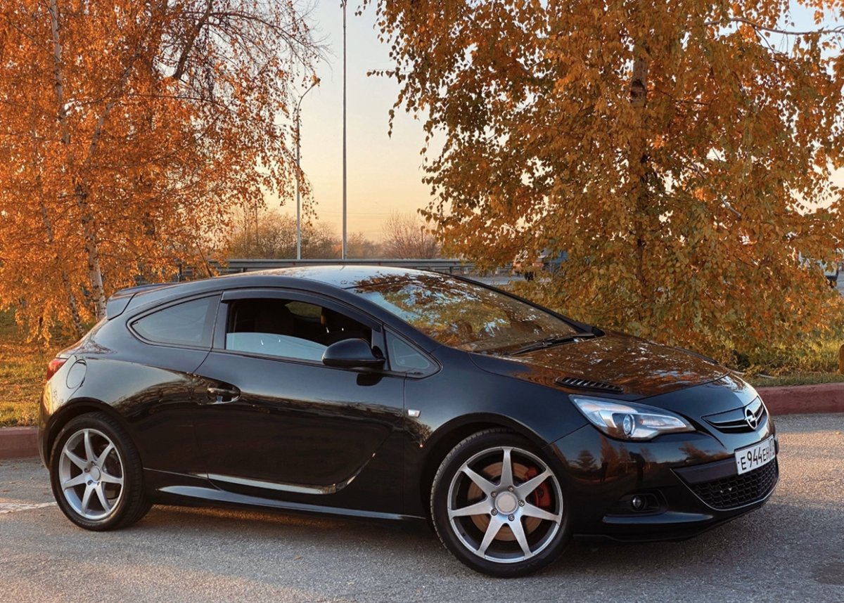 Opel Astra j GTC