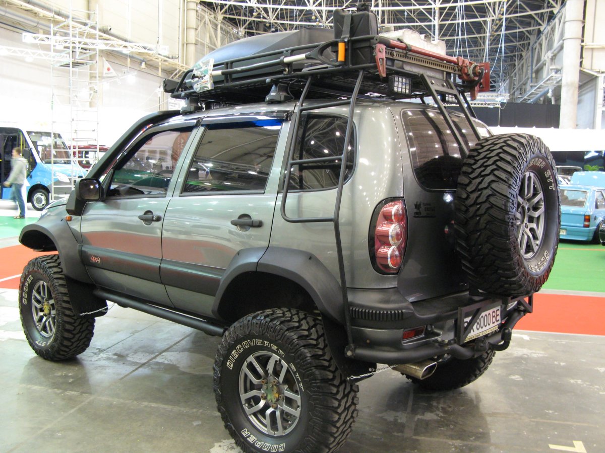 Нива Шевроле бигфут