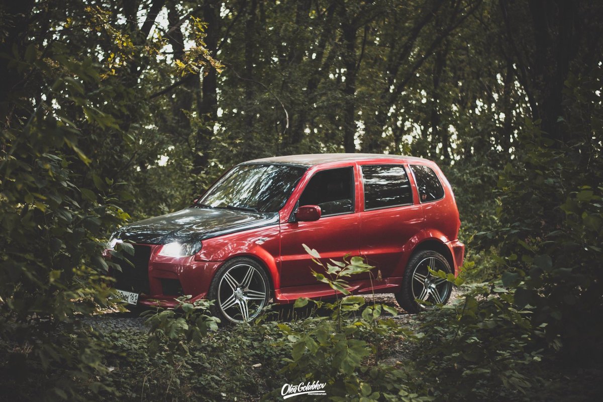 Chevrolet Niva stance