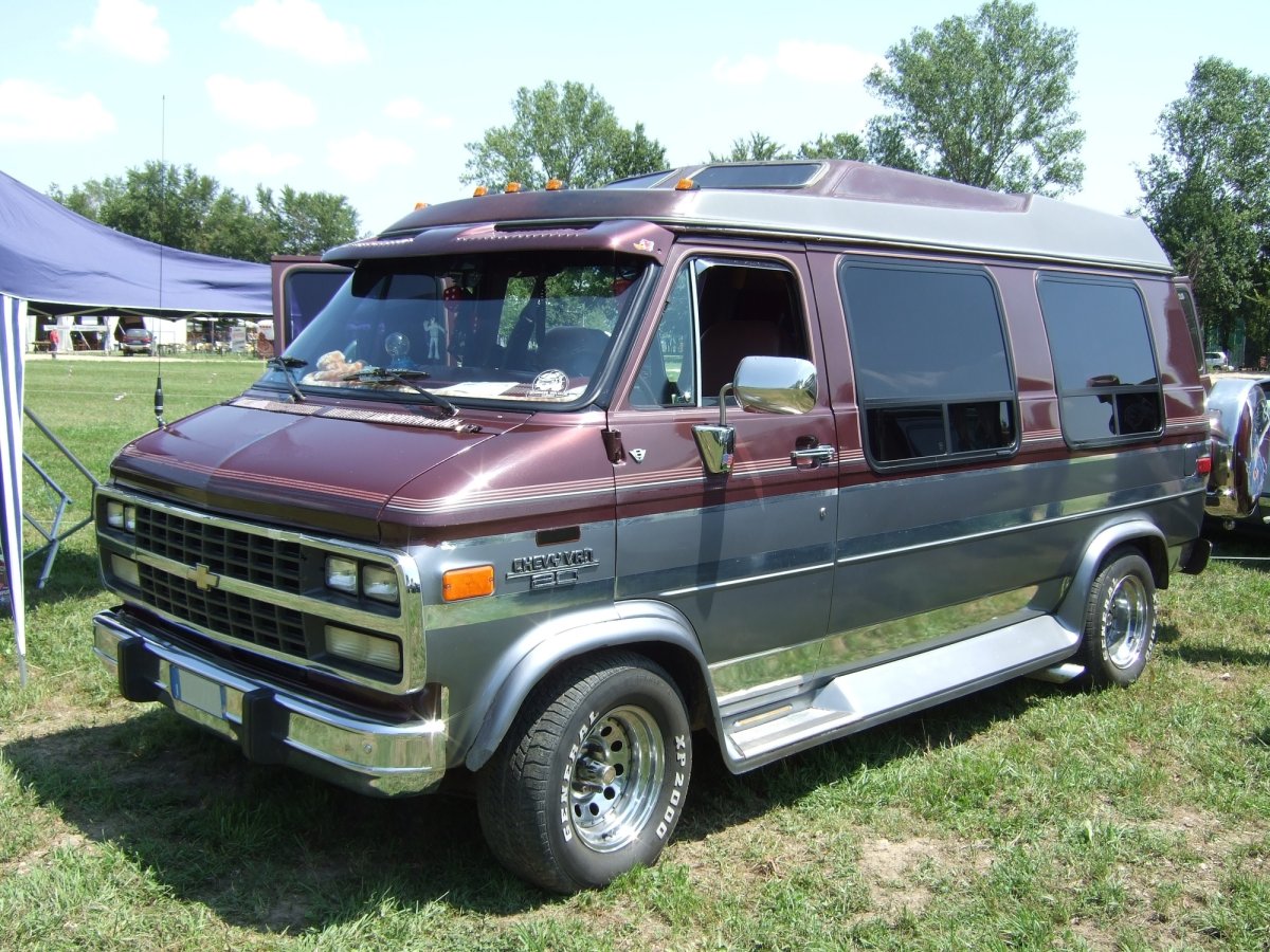 Chevrolet chevy van 1993