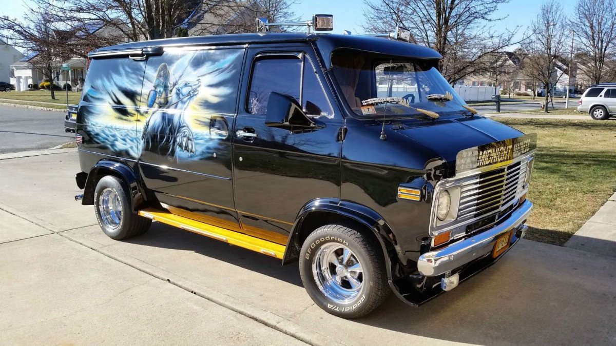 Chevrolet van Custom