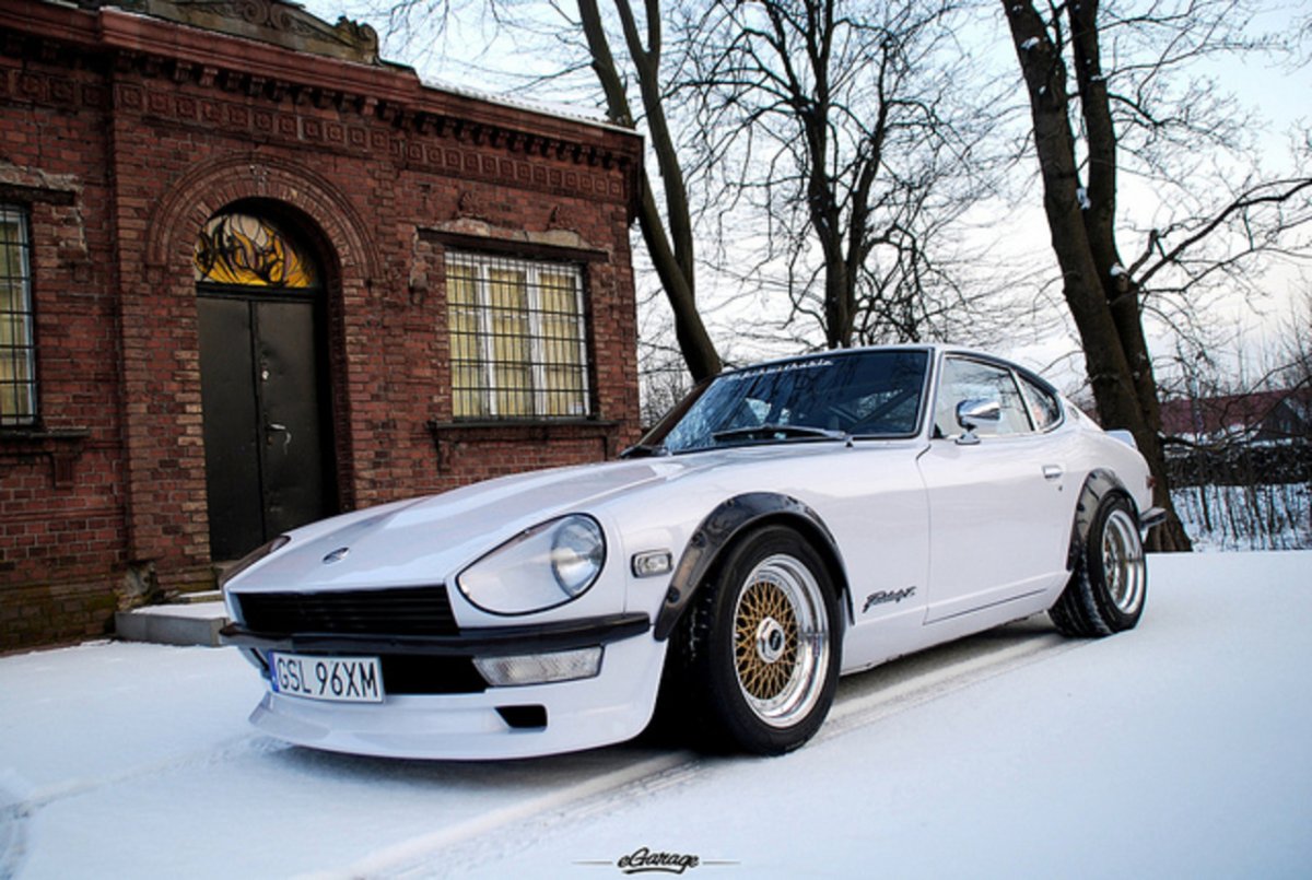 Datsun 240z зимой