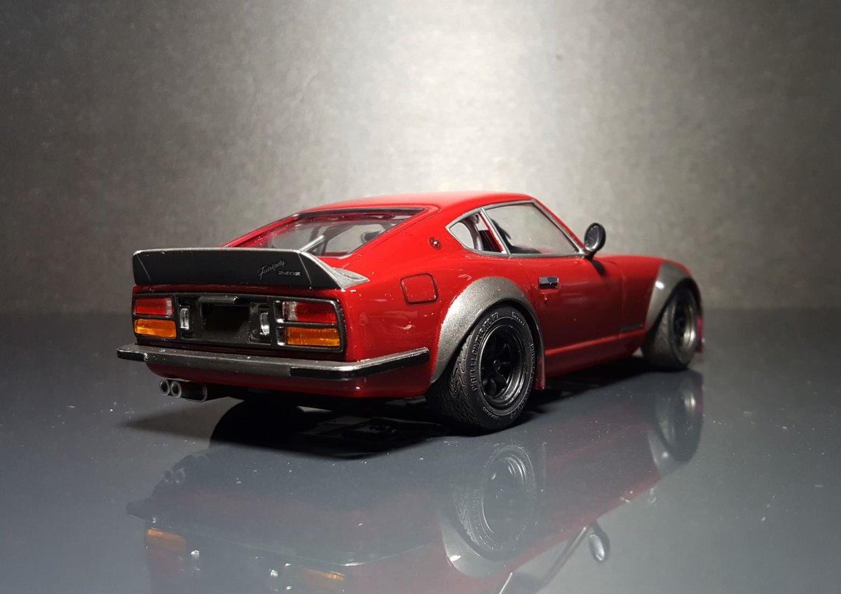 Aoshima Nissan Fairlady z 1/24