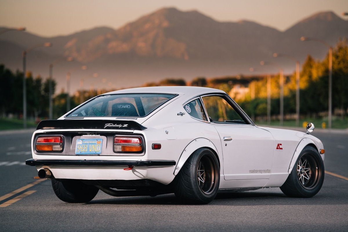 Nissan Datsun 240