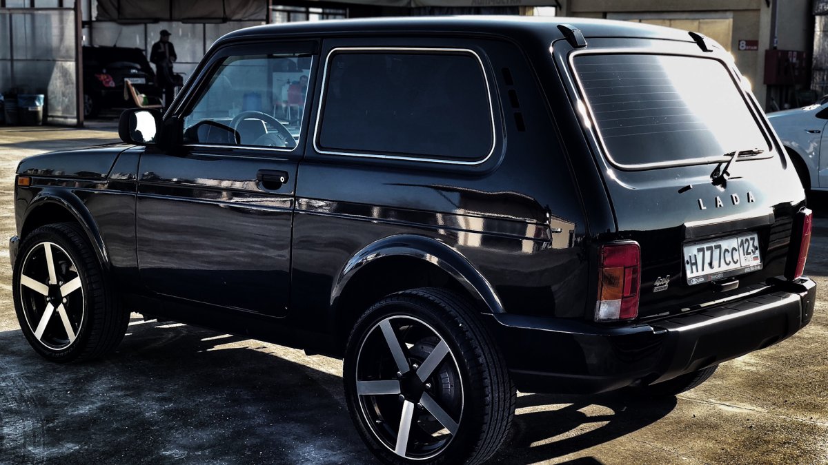 Черная Нива Урбан r20