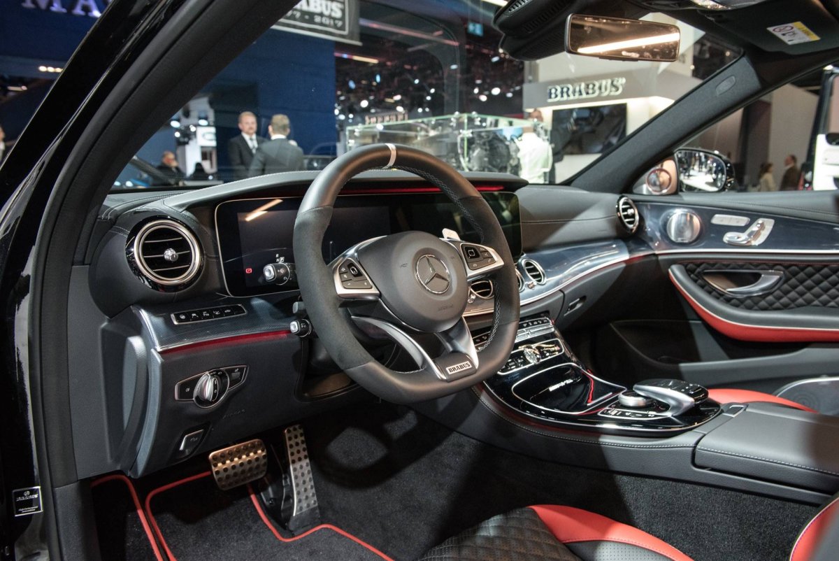 Mercedes e63 AMG салон