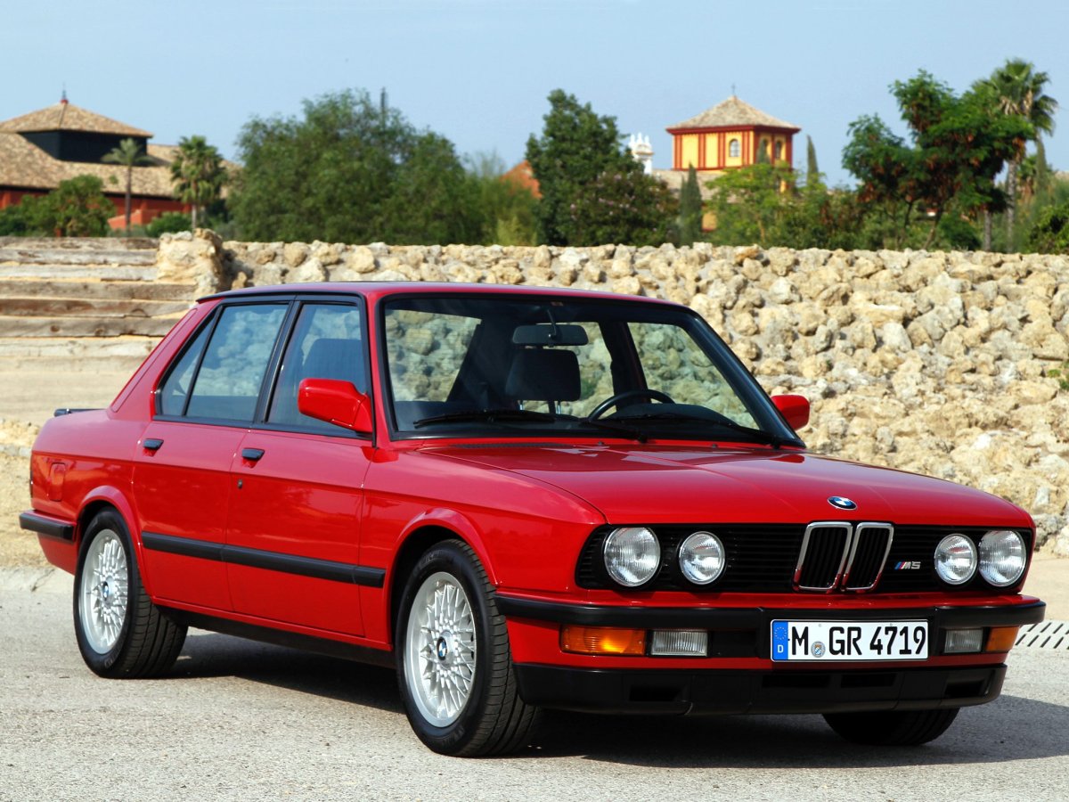 BMW m5 e28 1985