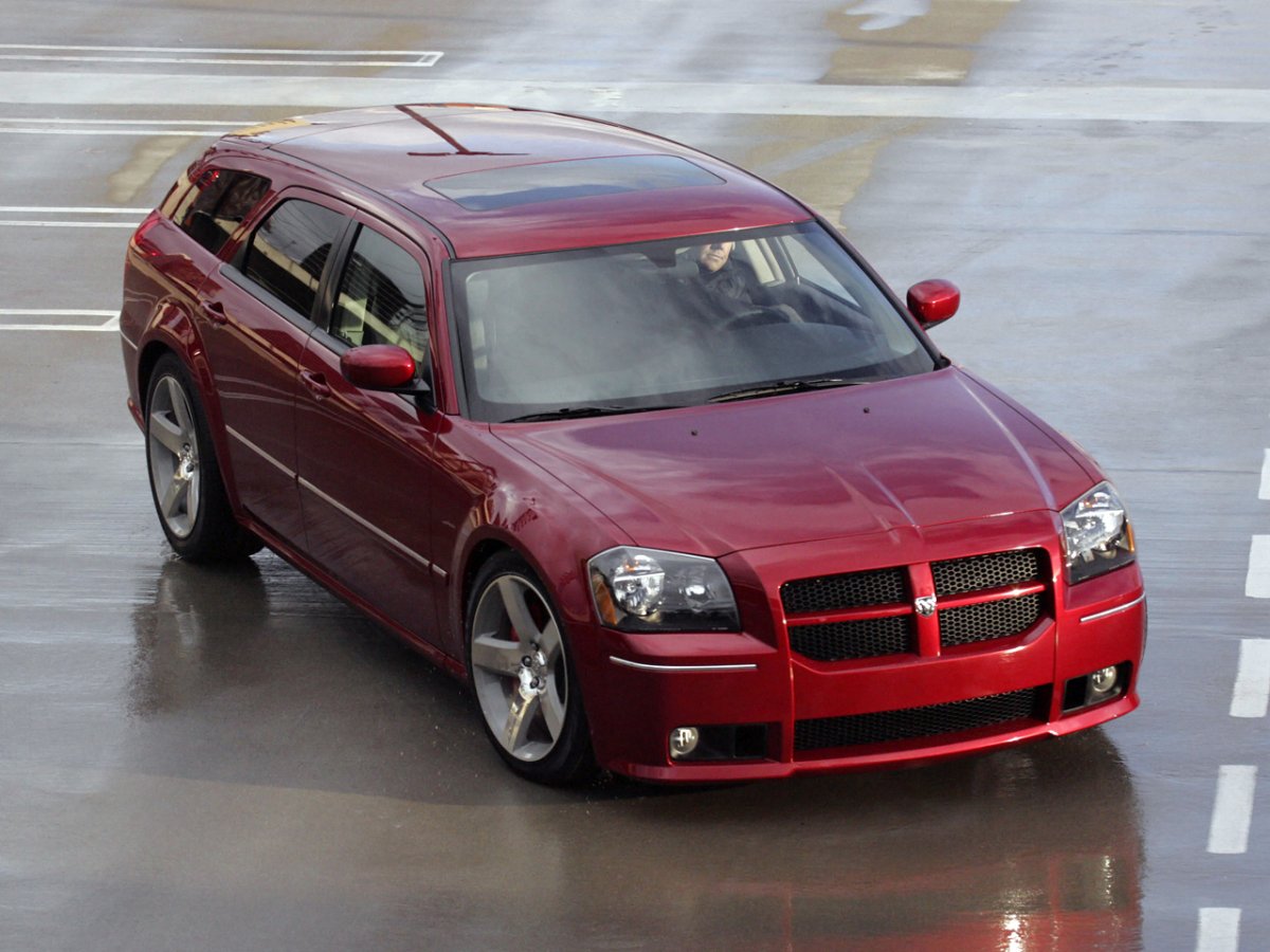 Dodge Magnum srt8 2006