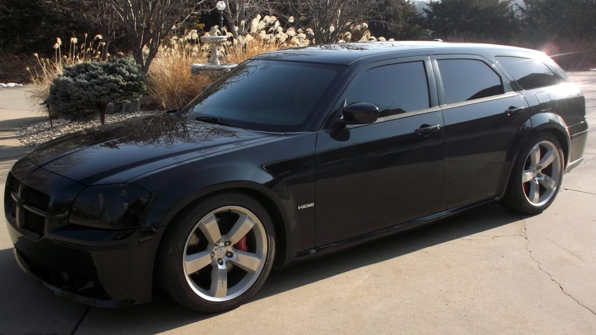 Dodge Magnum srt8 2006