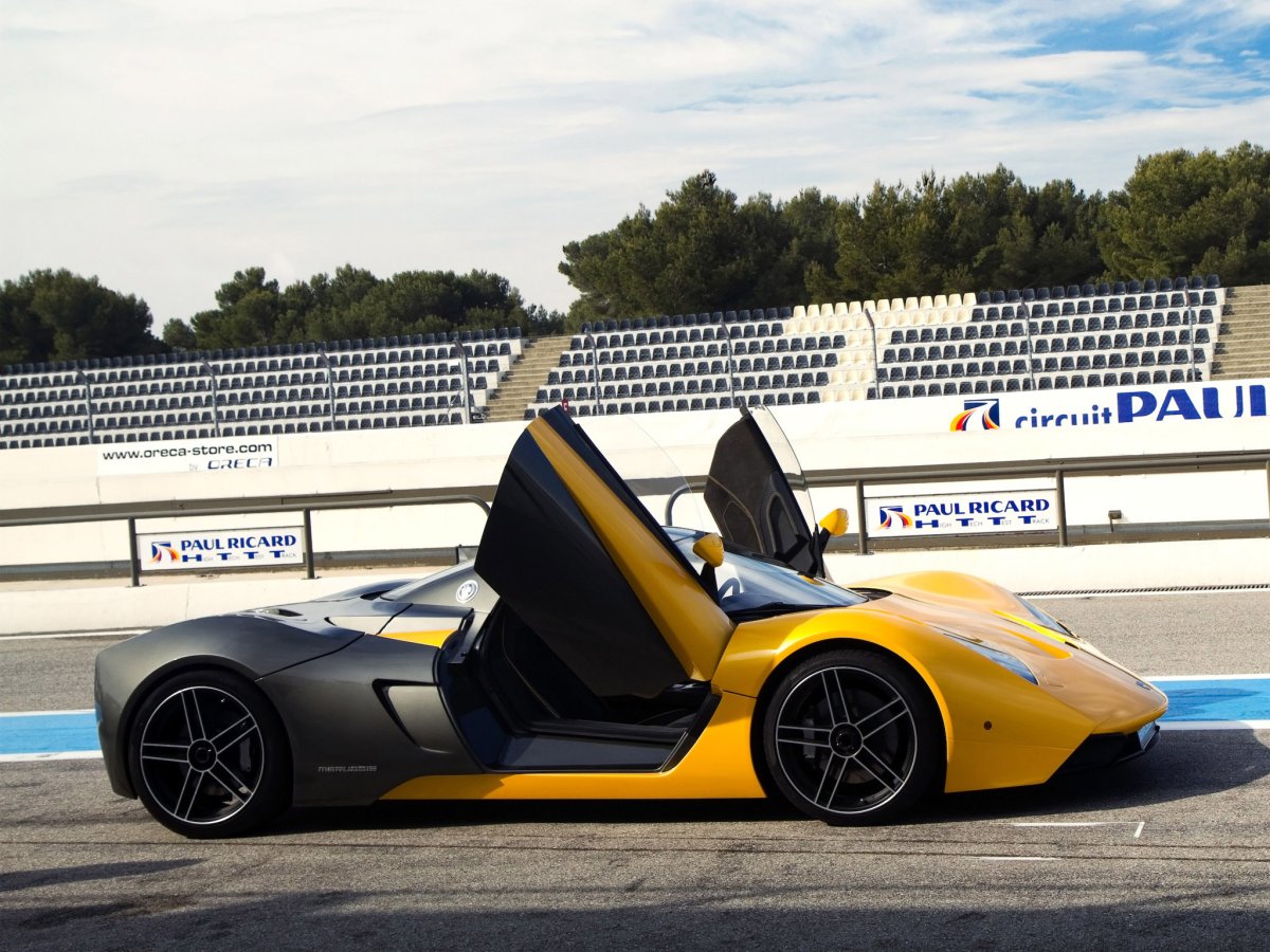 Lada Marussia b1