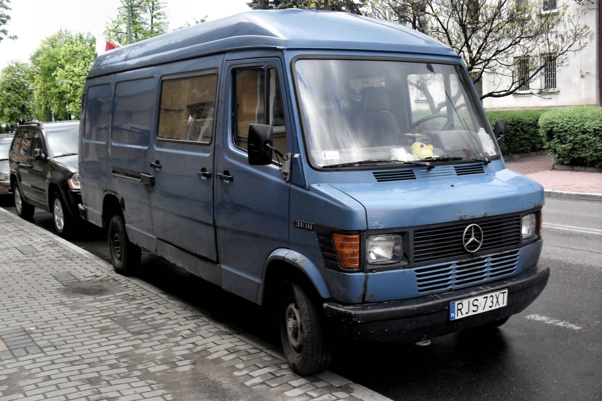 Мерседес Бенц т1