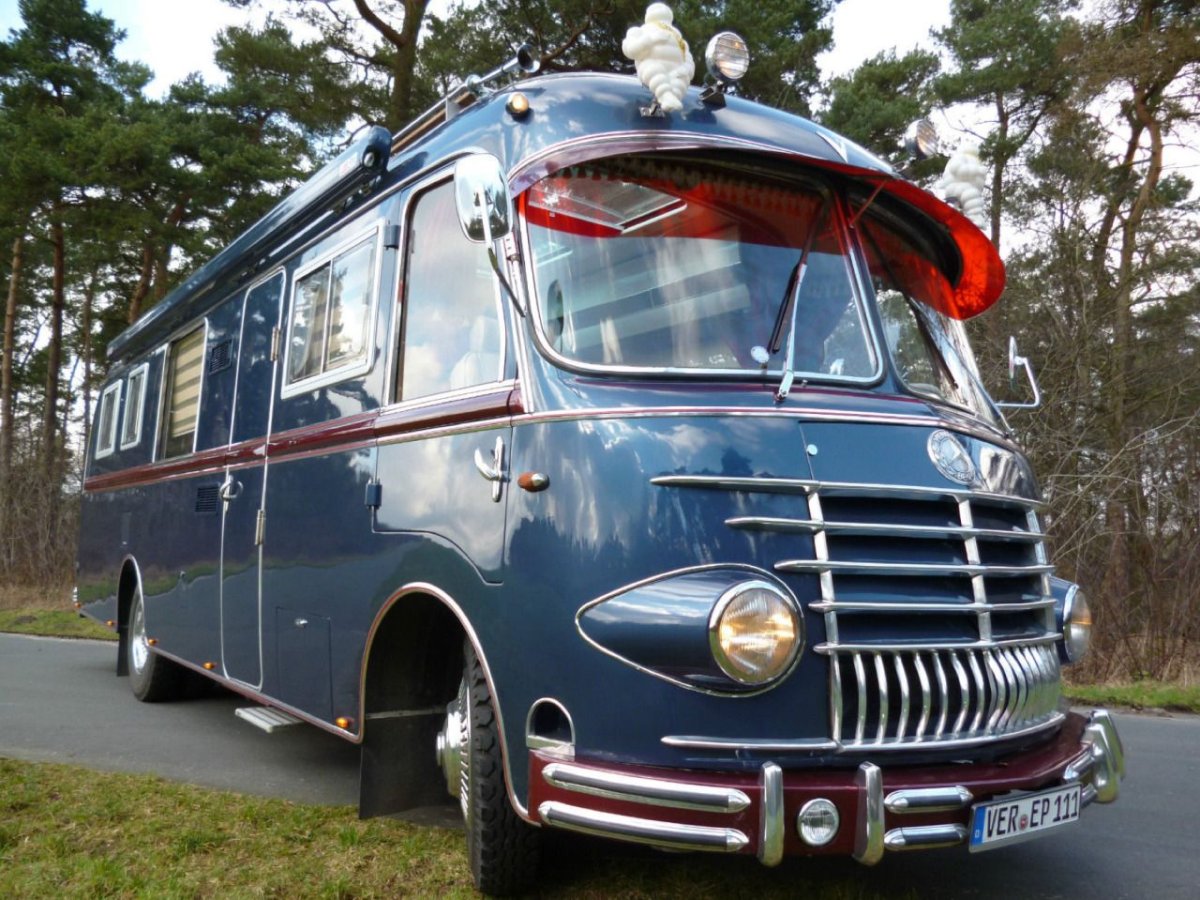 Mercedes Caravan