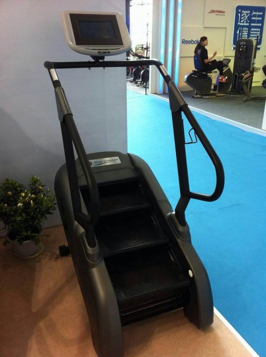 Тренажер эскалатор Life Fitness