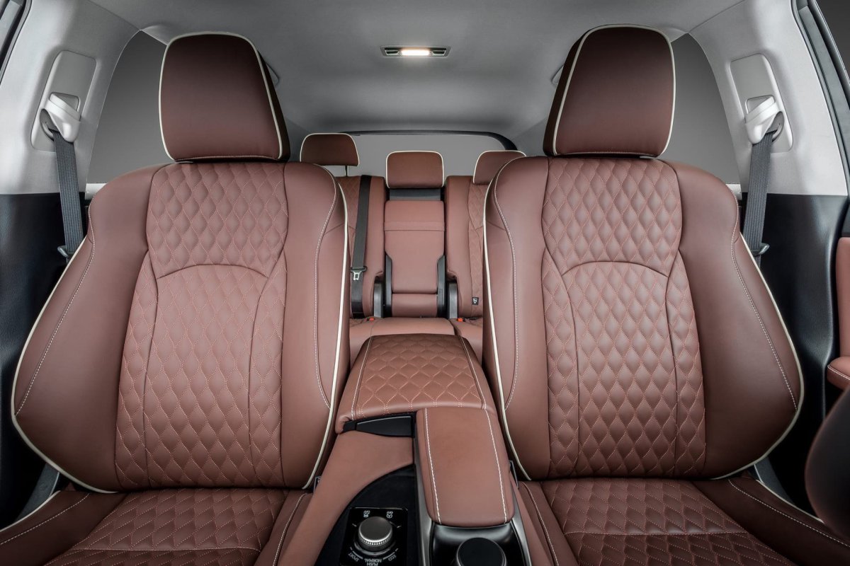 Lexus GS коньячный салон