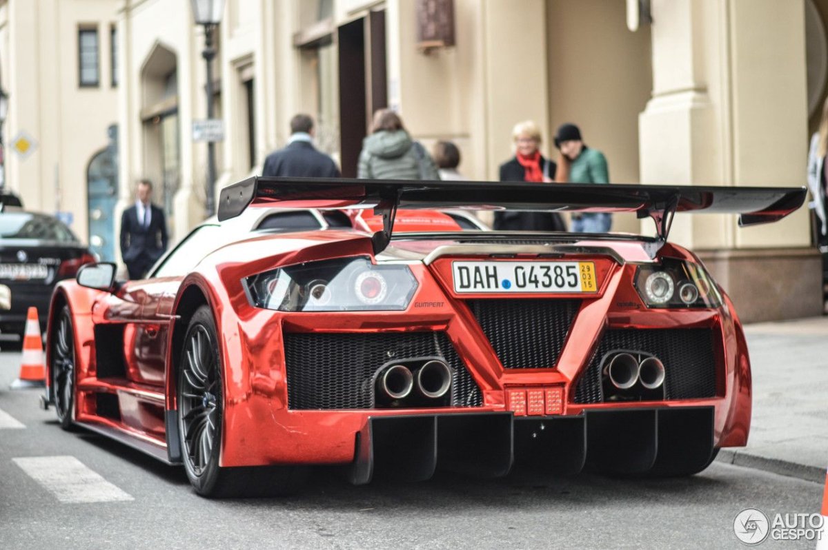 Gumpert Apollo s красно черный
