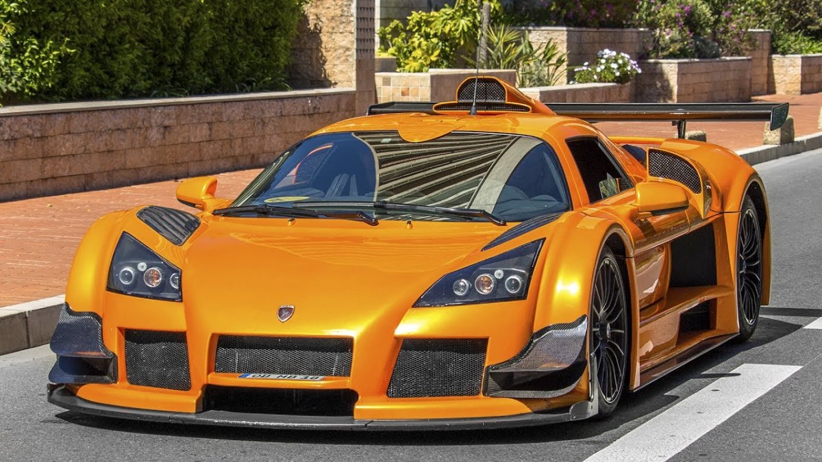 Gumpert Apollo Sport 2010