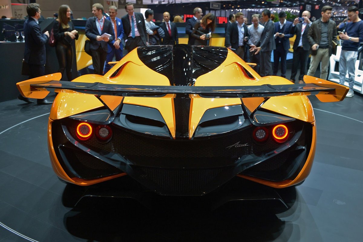 Gumpert Apollo arrow