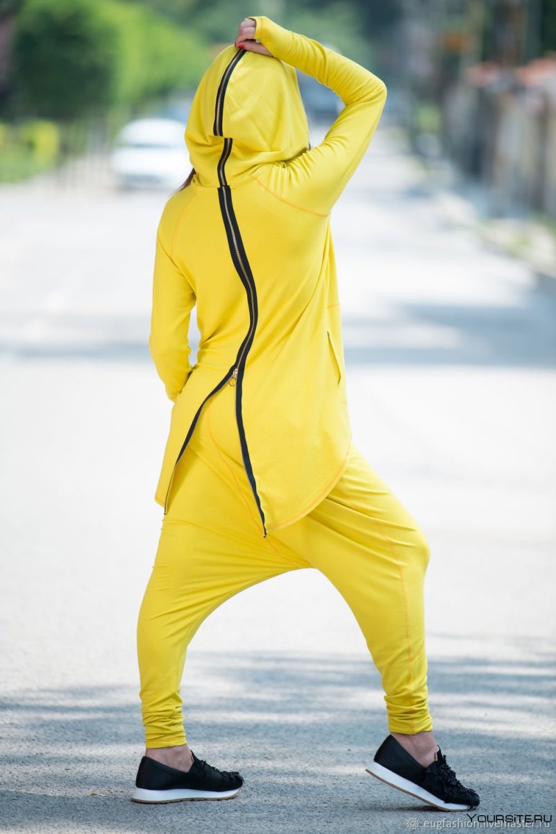 Deha желтый спортивный костюм