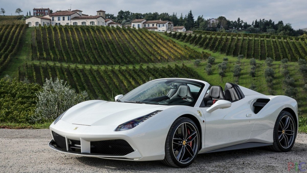 Ferrari 488 Spider родстер