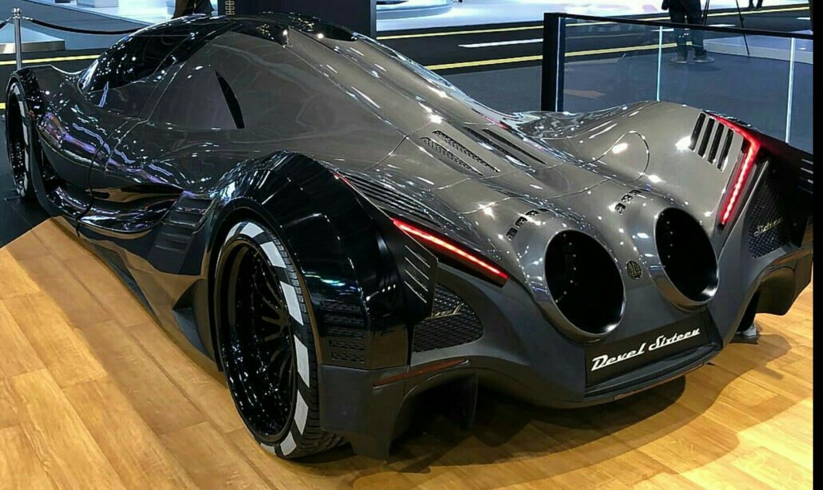 Devel Sixteen 5000 л.с