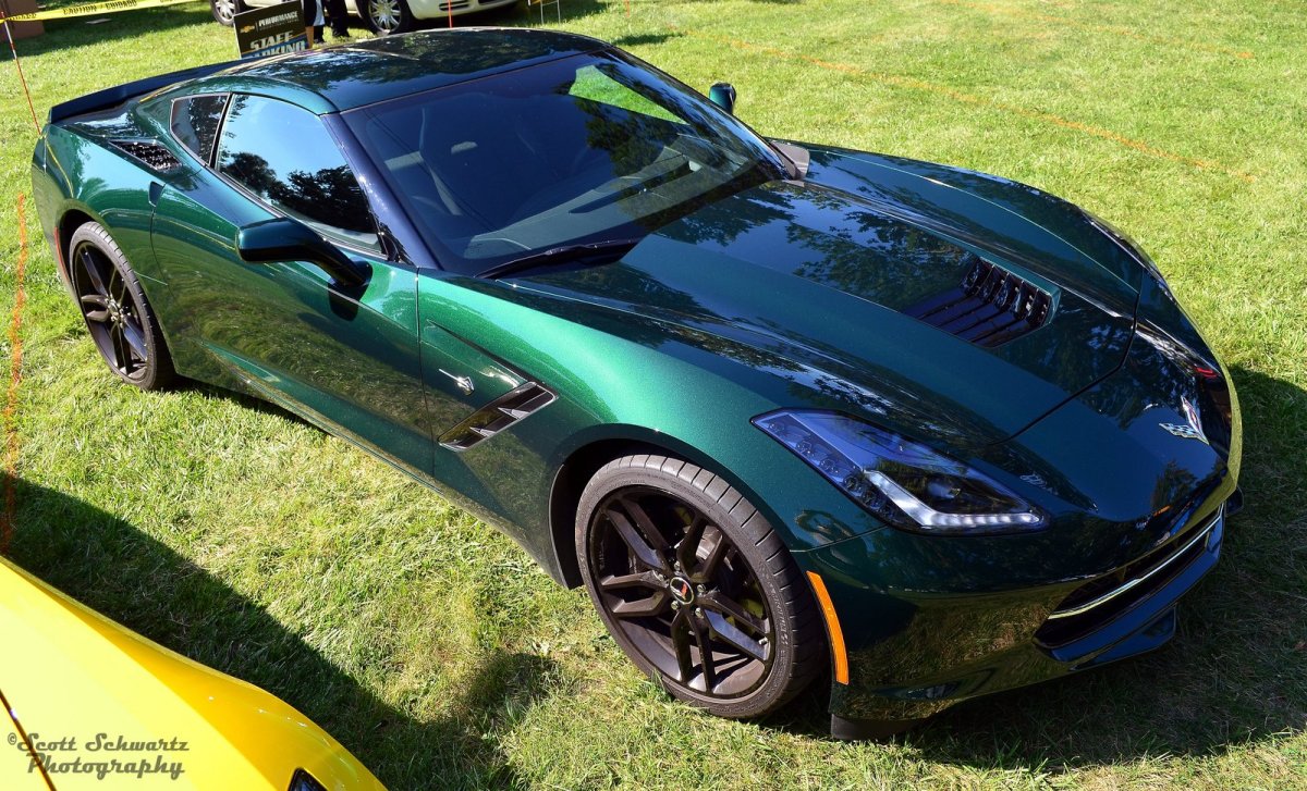 Chevrolet Corvette c7 Stingray Green