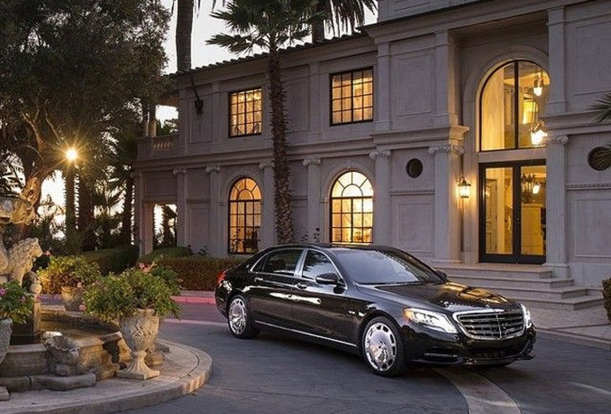 Mercedes s600 Maybach House