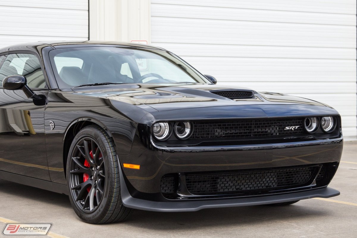 Dodge Challenger srt 10 Hellcat