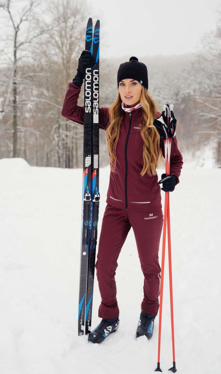 Женский лыжный костюм Victory code