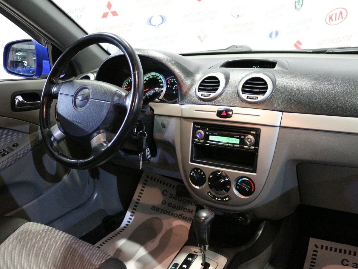 Шевроле Лачетти седан 1.6 автомат