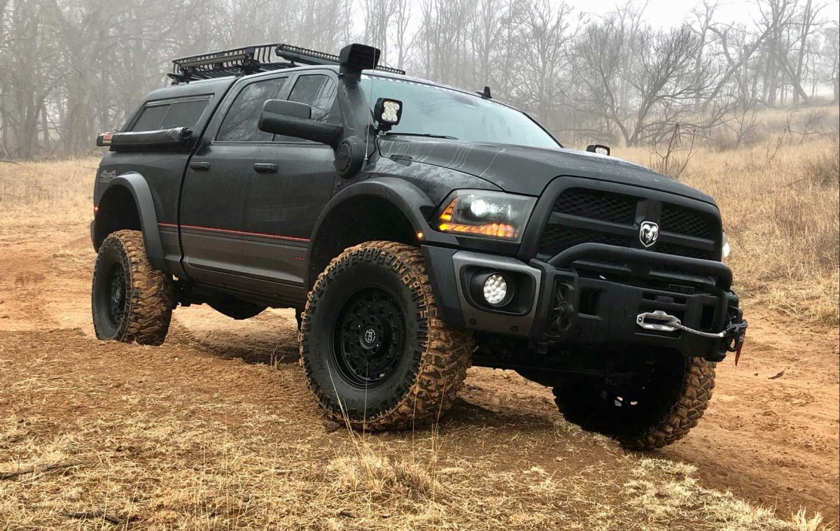 Додж рам 2500 AEV Prospector