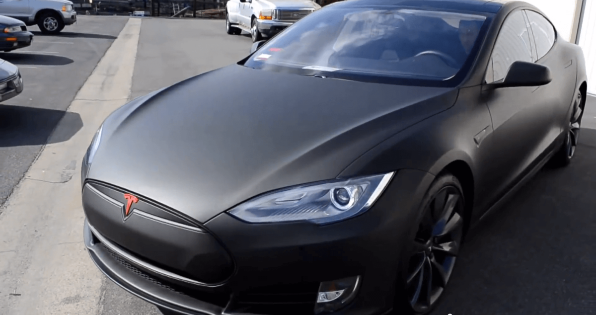 Tesla model s черная матовая