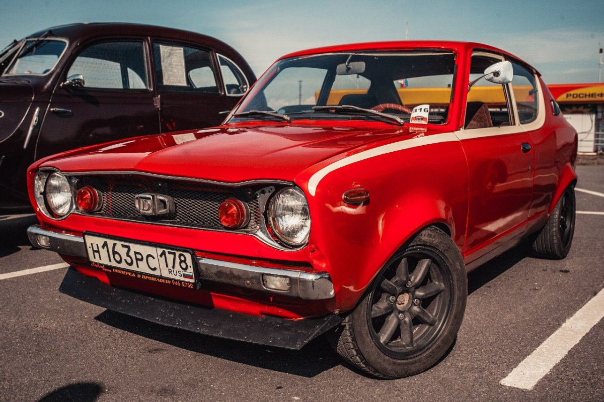 Datsun Cherry 100a