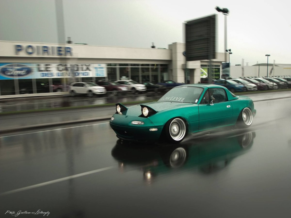 Mazda Miata stance