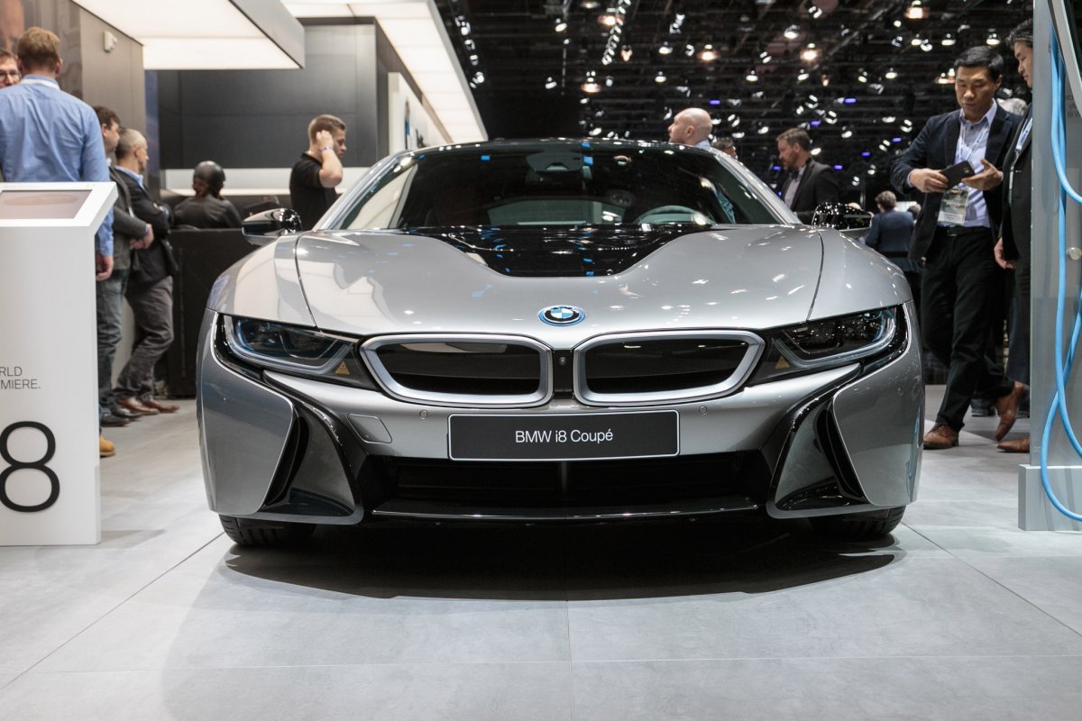 BMW i8 Coupe 2019