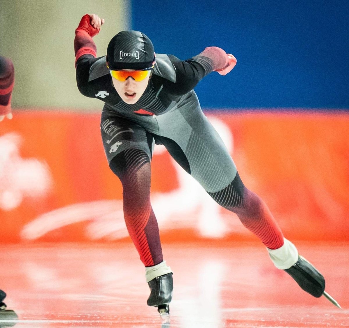 Камила Ханбалаева конькобежный