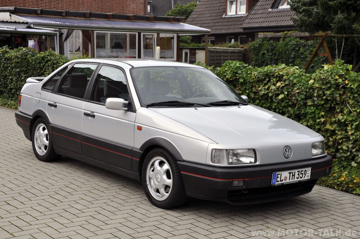 VW Passat b3 седан