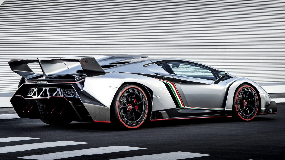 Ламборджини Veneno