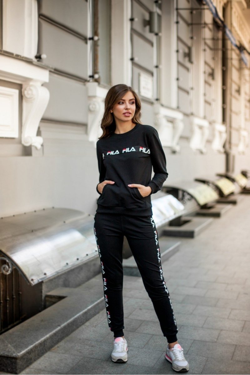Спортивный стиль девушки