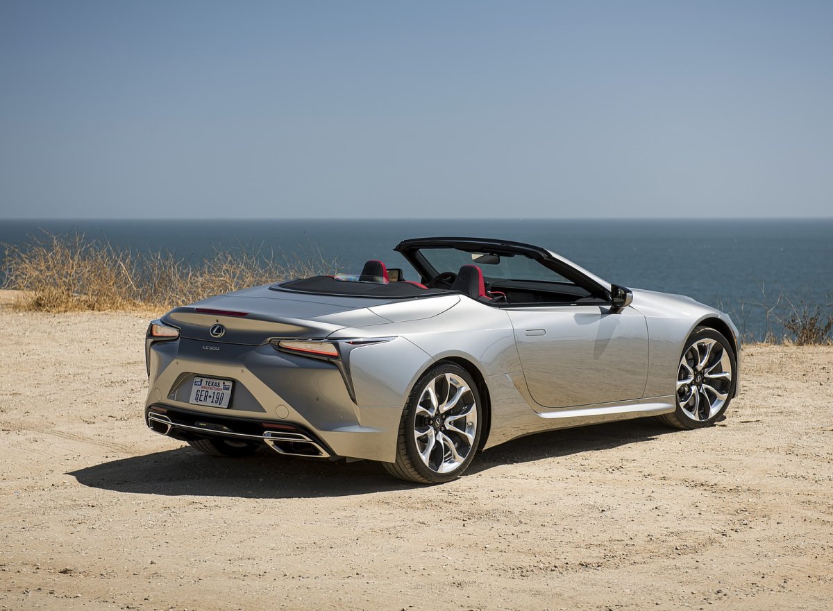 Lexus LC 500 кабриолет